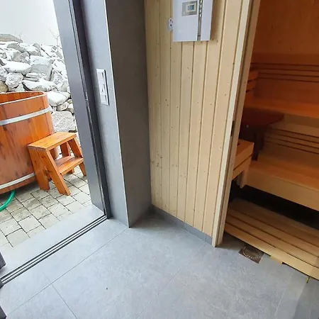 Mountain Kubinska Hola Шале